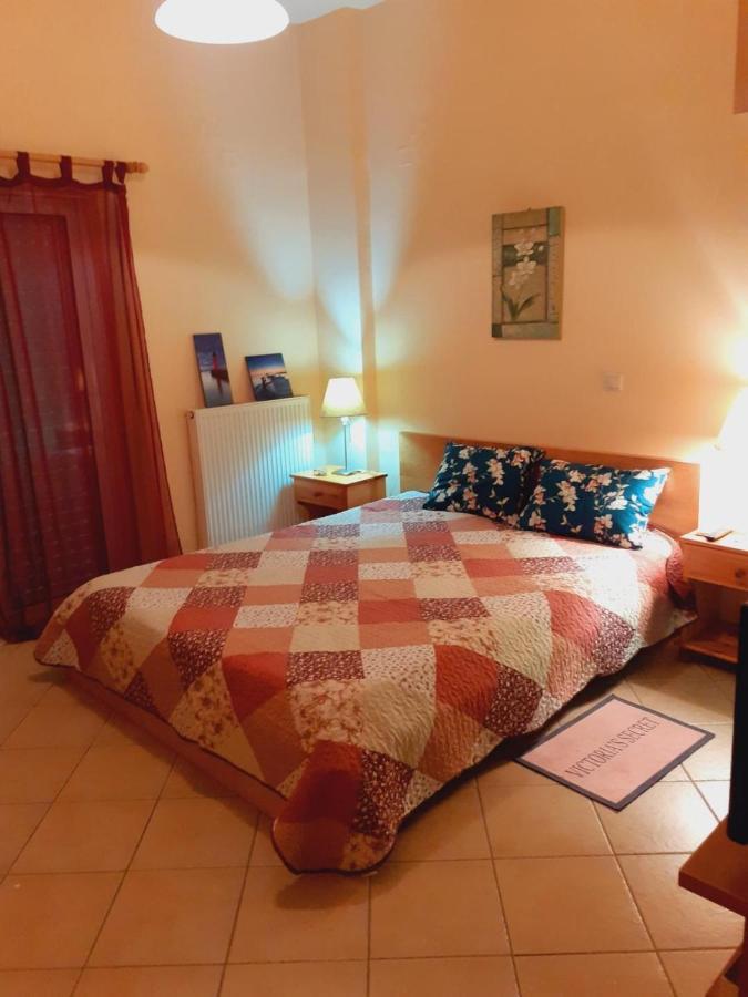 Tzil Home Kyparissia Esterno foto