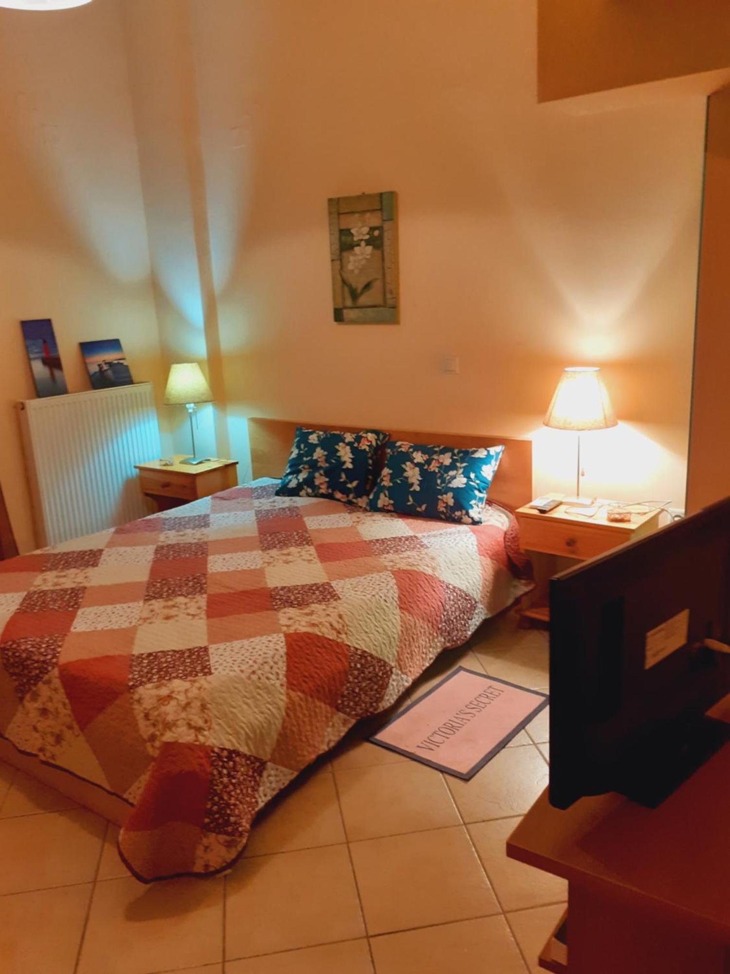 Tzil Home Kyparissia Esterno foto